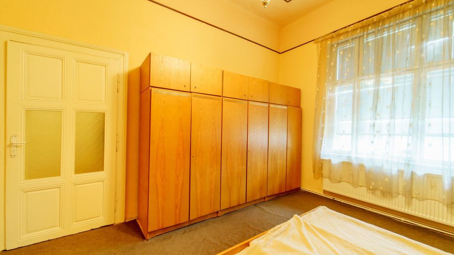 Casă cu teren 1674 mp - Poză 9