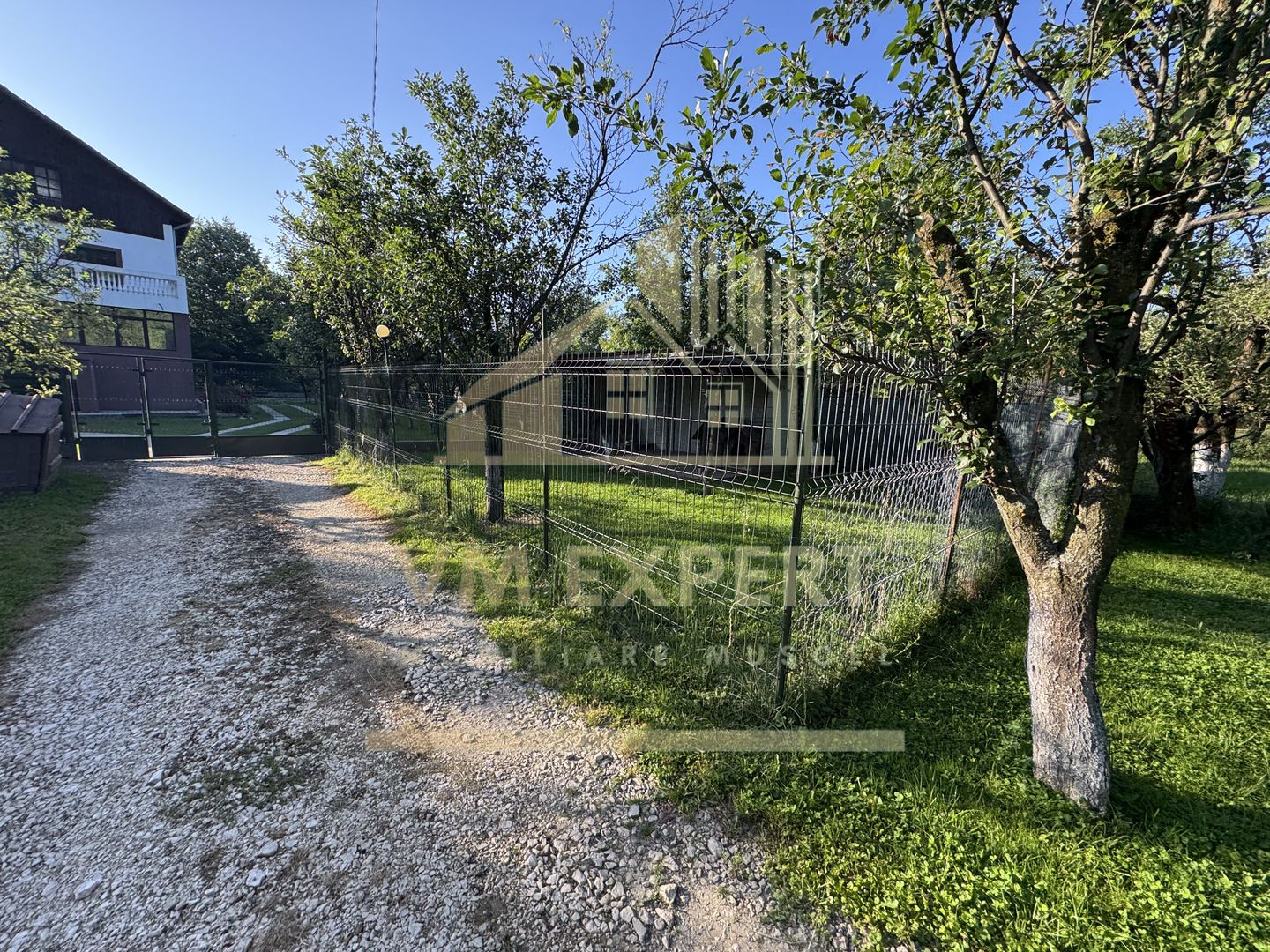 VILA S+P+E-306 MP, TEREN 2078 MP, CAMPULUNG - Poză 67