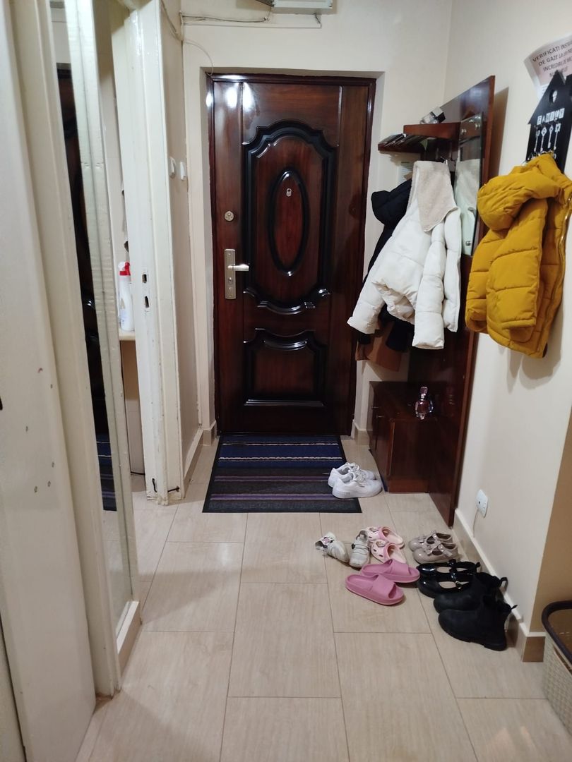 Apartament 3 camere de vânzare – Piața Centrală, etaj 3 - Poză 1