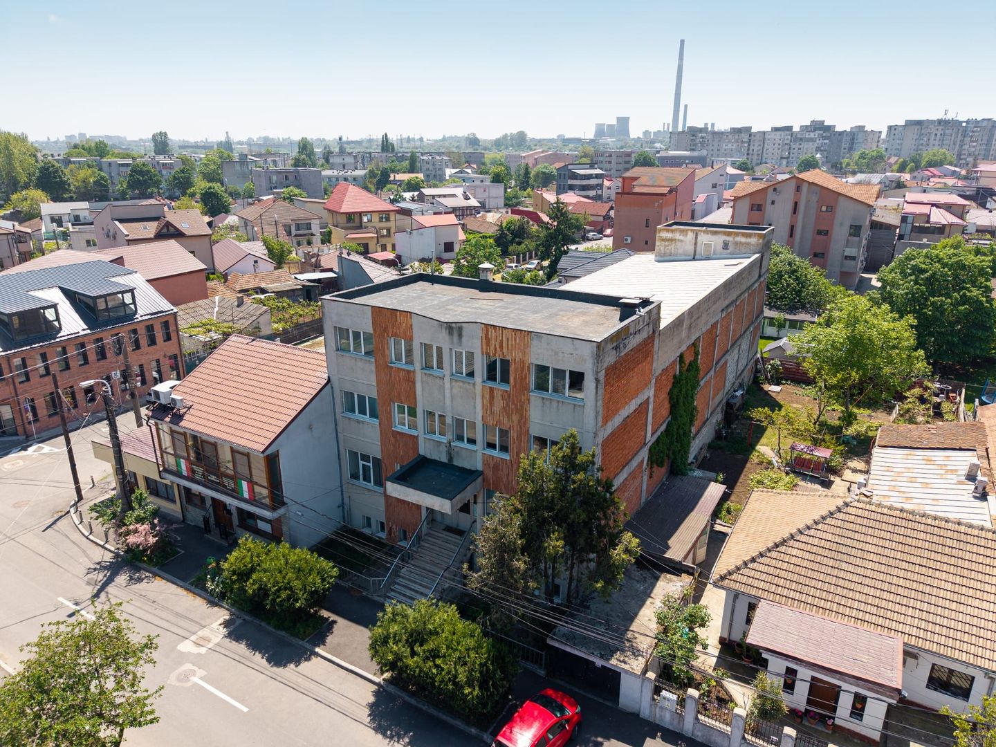 Spatiu comercial premium de inchiriat cu parcare si lift/Constanta - Poză 2