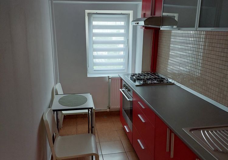 Vanzare Garsoniera 42 mp 3 Minute Mall Vitan Complet Renovata - Poză 2