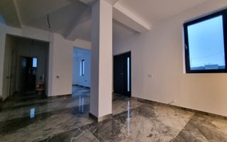 Casă spațioasă de vânzare – Sector 4, Metrou Aparatorii Patriei - Poză 5
