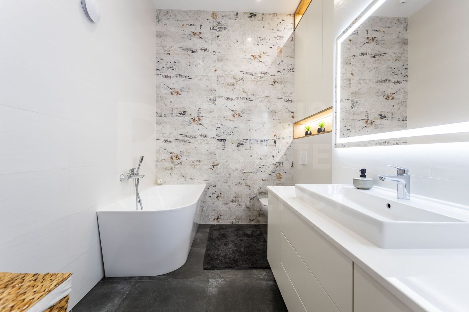 Vânzare, penthouse, 4 camere, strada Alba Iulia, Buiucani. - Poză 17