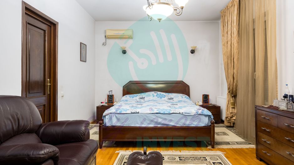 Vila spatioasa in zona Erou Iancu Nicolae - British School - Poză 13