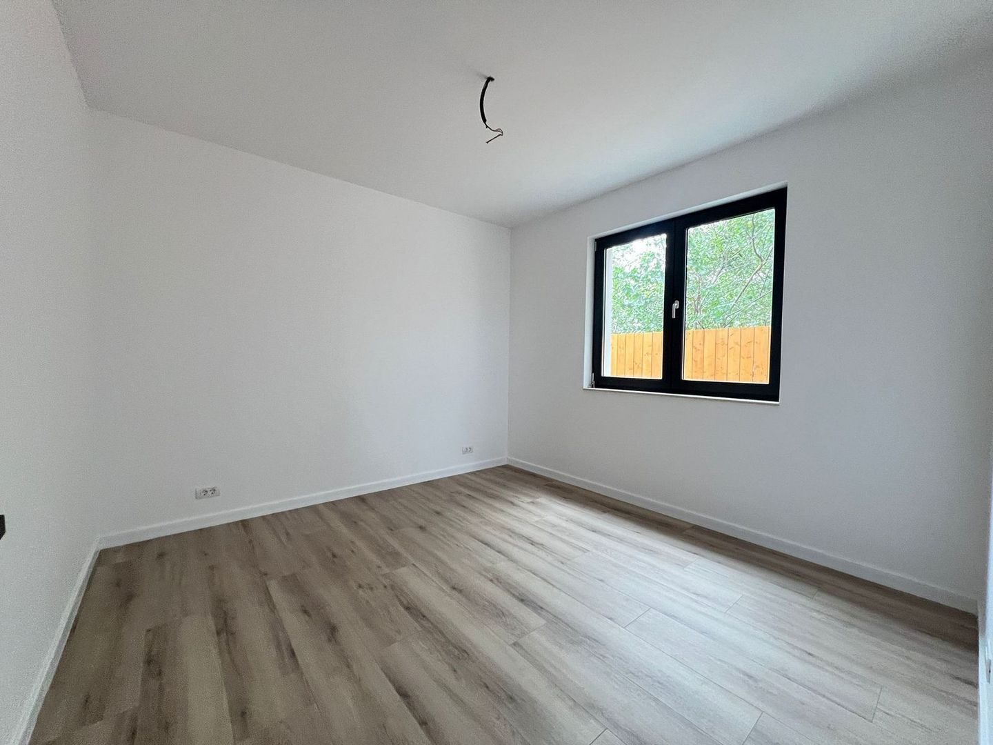 Casa Pipera P+M 3 camere - Poză 8