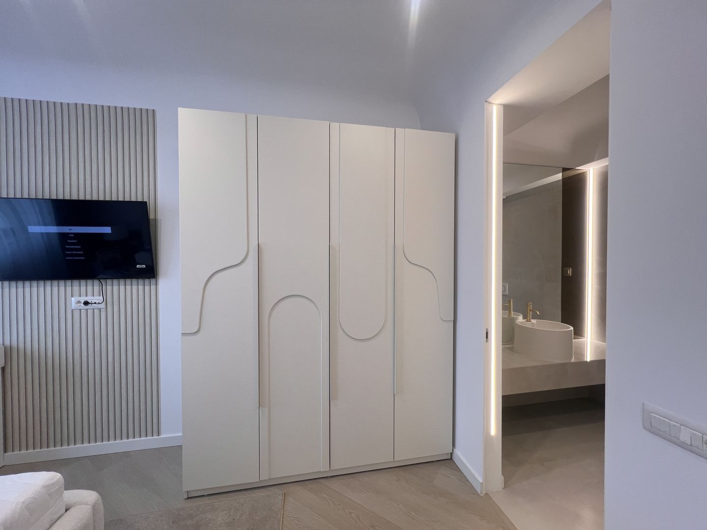 PRIMA INCHIRIERE | CORTINA PIPERA | PARCARE SUBTERANA | TERASA - Poză 16