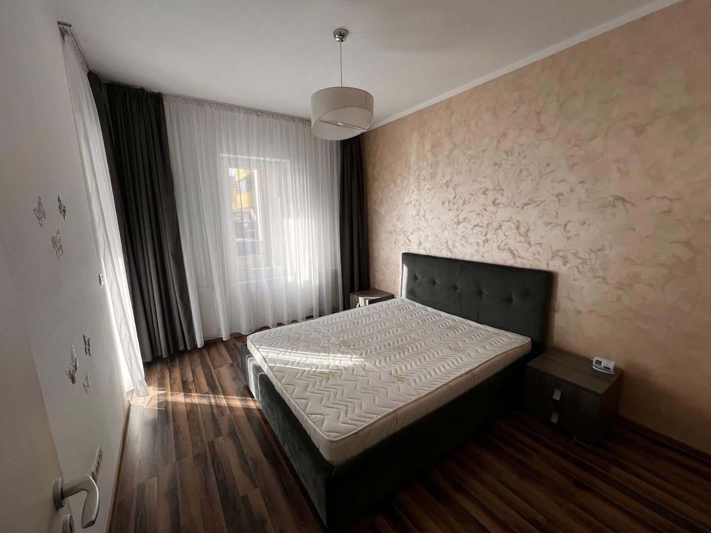 Giroc | 2 Camere | Decomandat | Loc de parcare - Poză 1