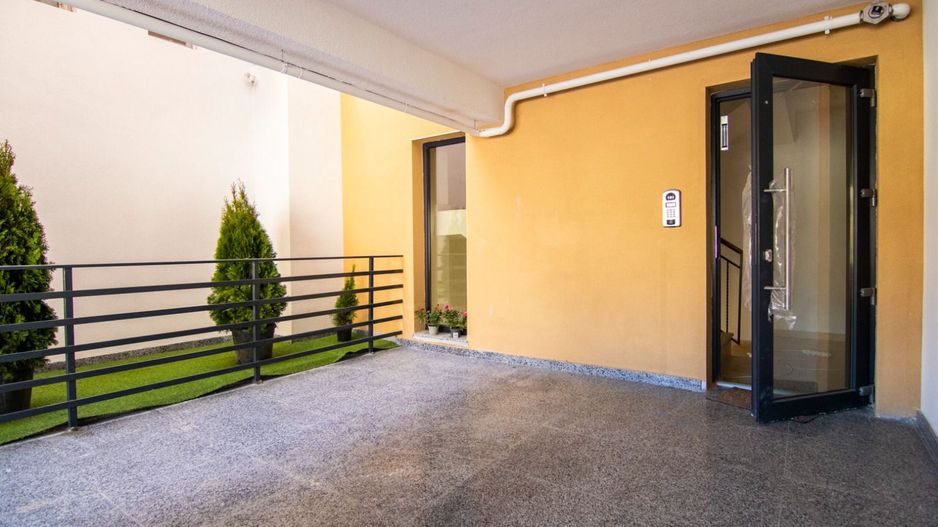 4 Camere/ Crangasi/ 210mp/ Terasa Panoramica/ Finisat Complet/ Parcare Inclusa - Poză 3