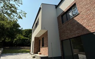 Case cuplate la liziera padurii , ideale pentru 2 familii ! - Poză 5