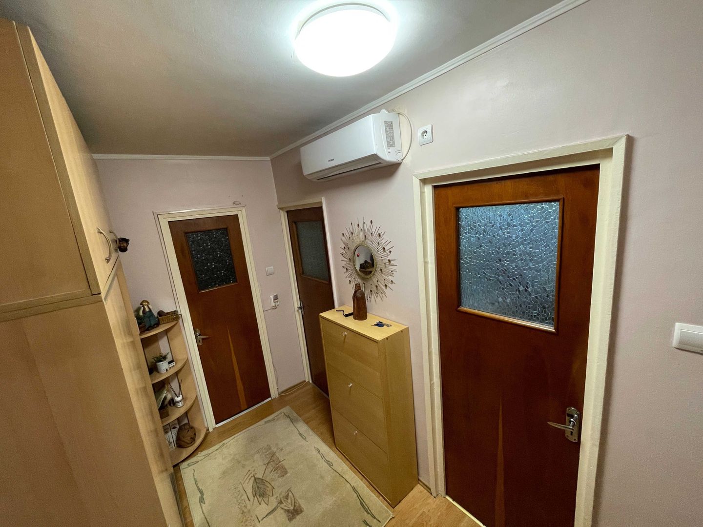 Apartament 2 camere zona Dacia/Victoria - Decomandat - Ocazie - Poză 2