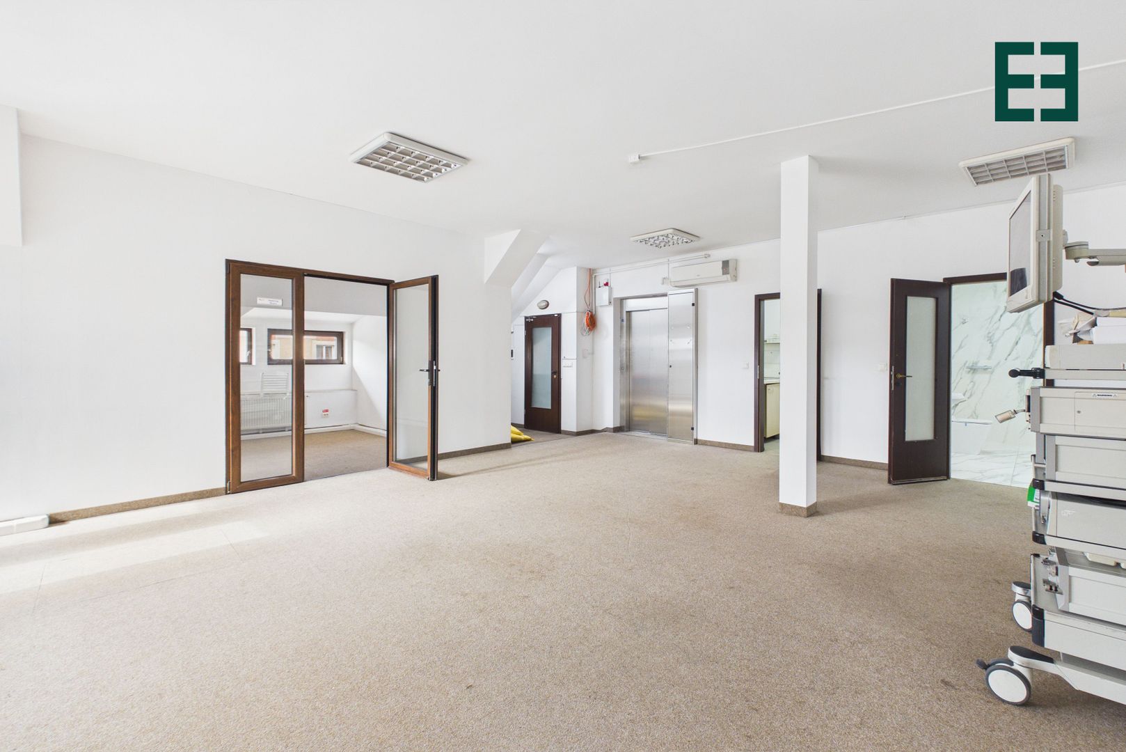 De Închiriat - Spațiu birouri 5 camere - Zonă Centrală - Timișoara - Poză 7