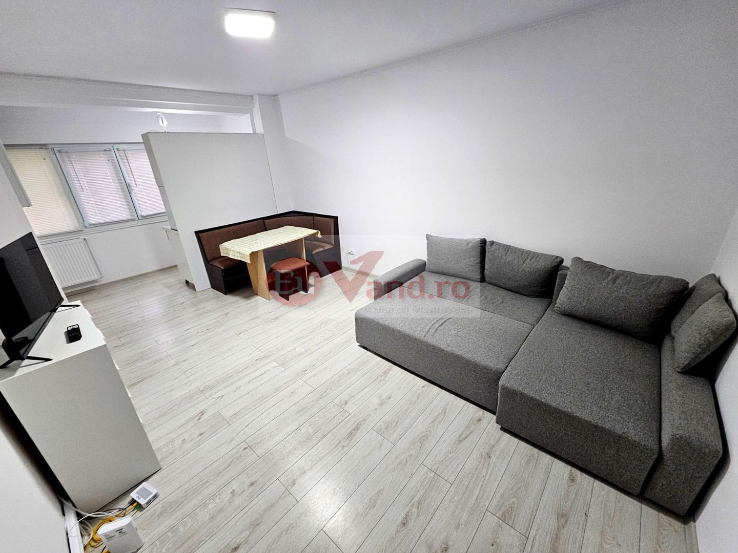 De vanzare apartament cu o camera, zona Reno - Doja, parter, 46.500 euro - Poză 3