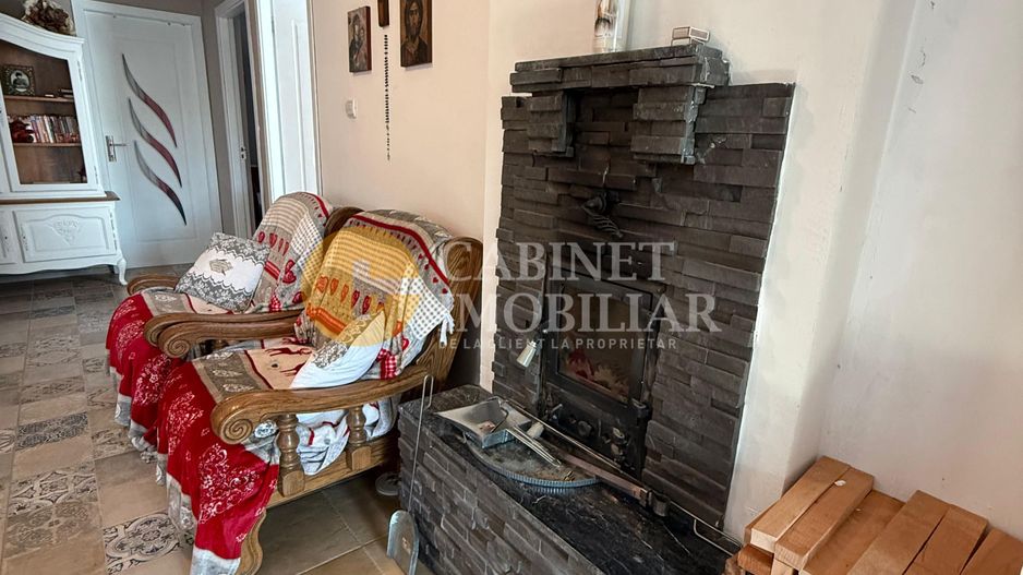 Aroneanu - Casa la asfalt - 420mp teren - 3 camere - Canalizare - Poză 13