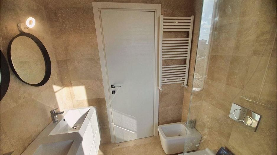 Penthouse 4 camere LUX, vedere parc Cazzavillan, 2 locuri parcare - Poză 17