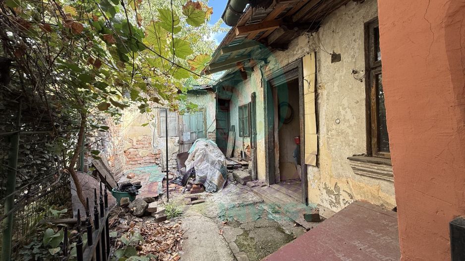 Casa singura in curte la 2 pasi de Calea Calarasilor - Poză 5