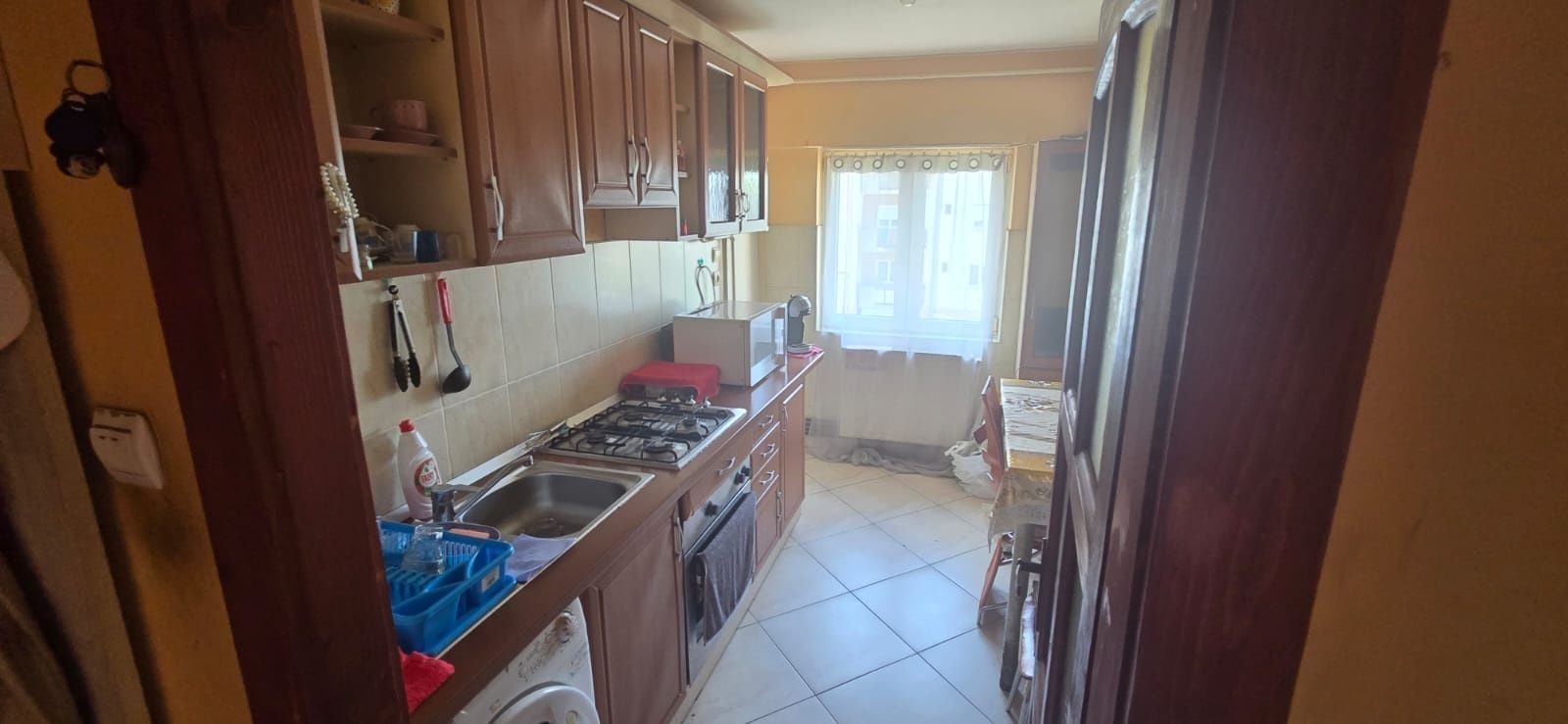 BRASADAS vinde ap 3 cam etaj 3/4 in zona Micro 17. - Poză 1