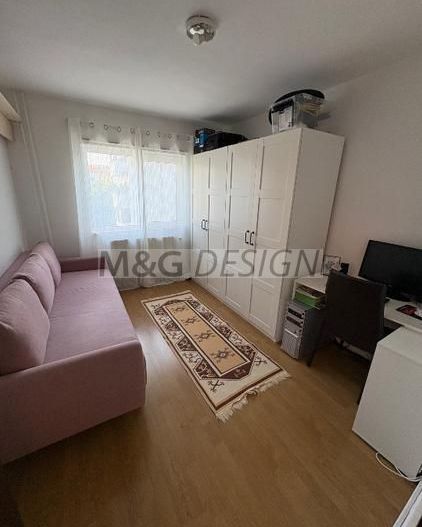Apartament 4 camere in zona Bucovina etaj intermediar - Poză 3
