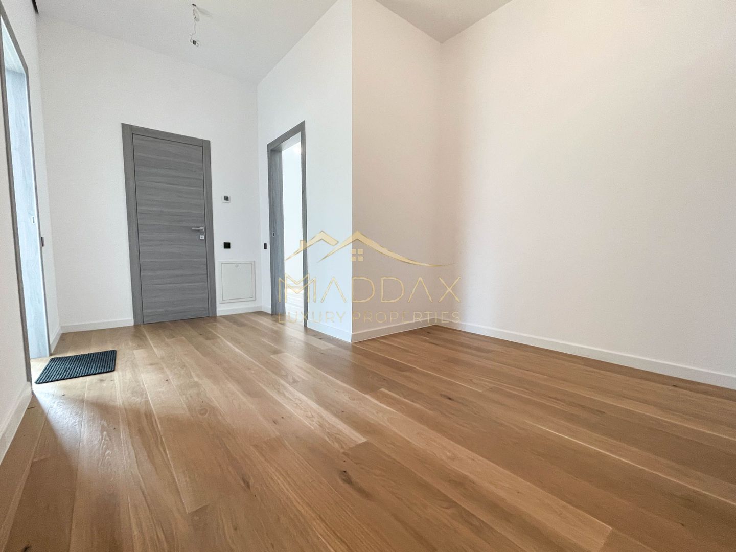 2 Rooms 100 sqm / high ceiling ***LUX***First Rent***/ Floreasca / 2 Parking - Poză 12