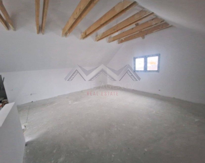 Casă individuală P+1+M în Otopeni – confort și compartimentare excelentă - Poză 9