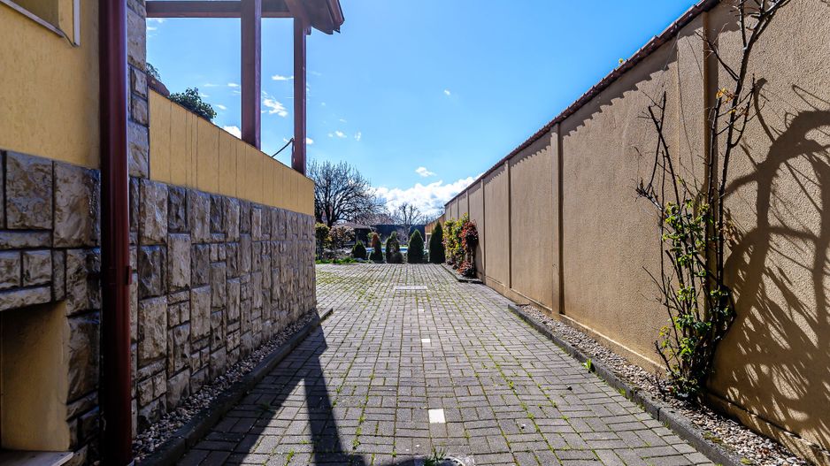 Vilă unică în Părneava - Poză 13