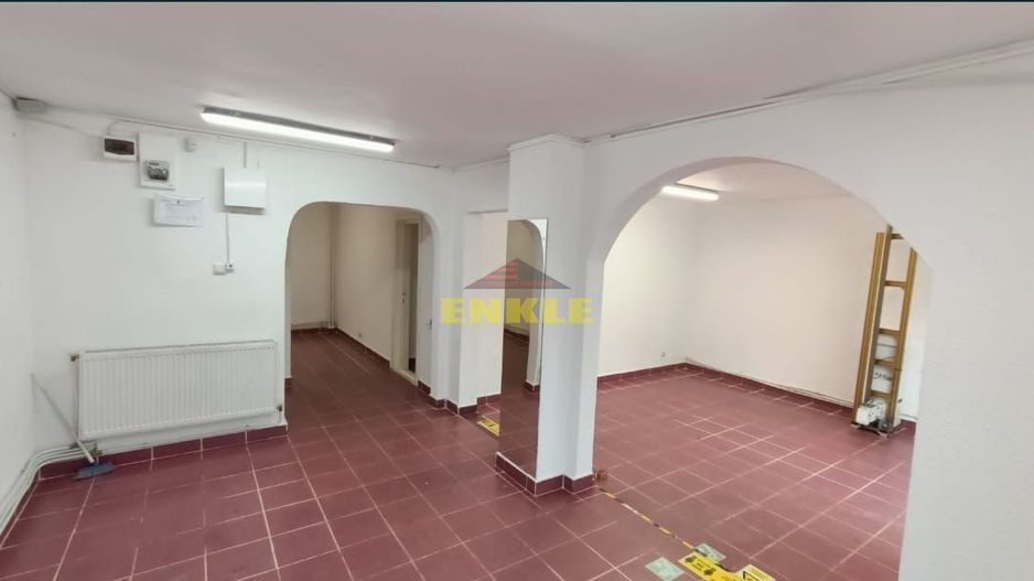 De inchitiat spatiu comercial, Bulevardul G-Enescu - Poză 2