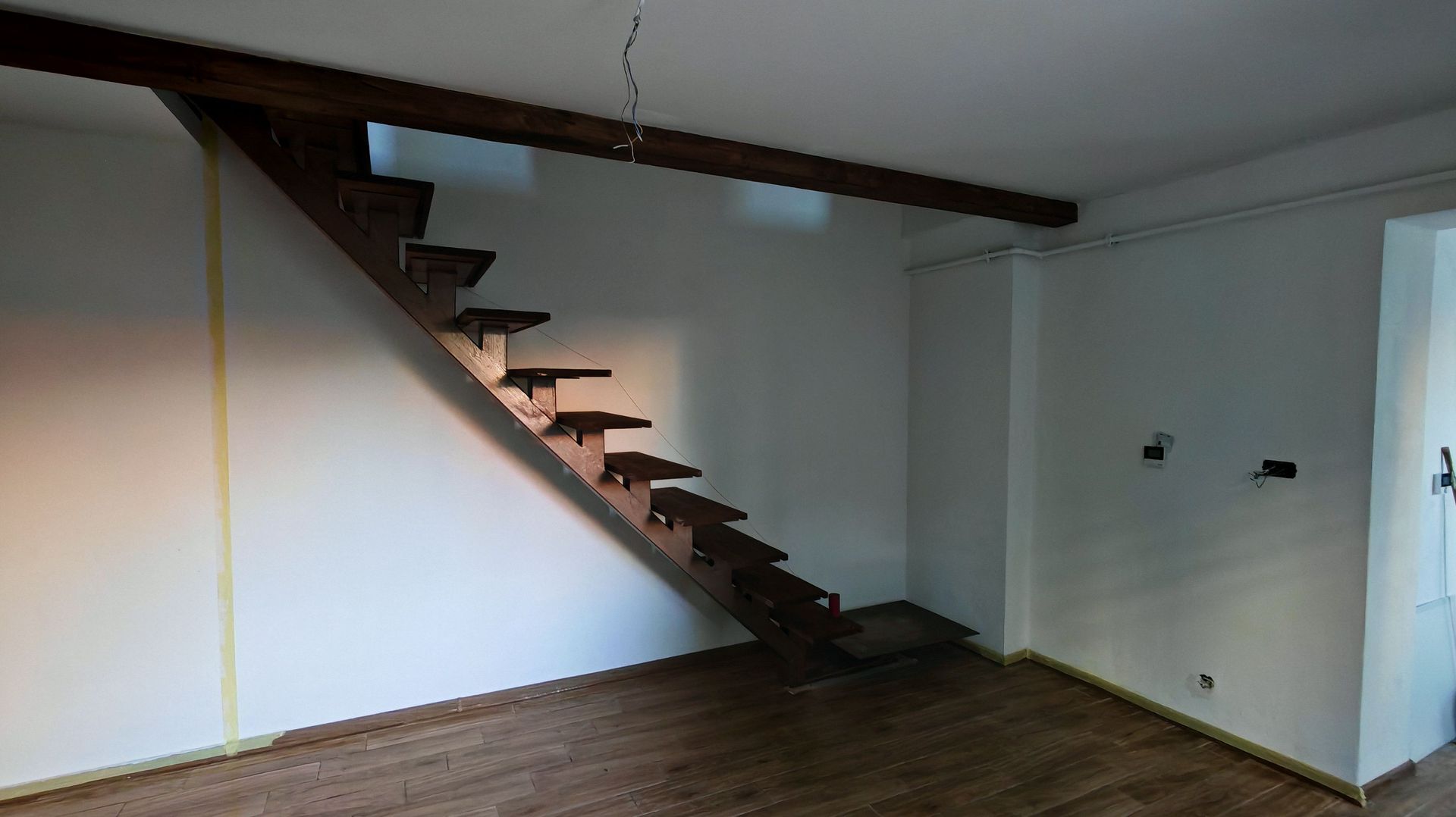 Corp de casa P+M 4 camere , ASTRA - Carpatilor -LIDL- ,curte comuna. - Poză 26