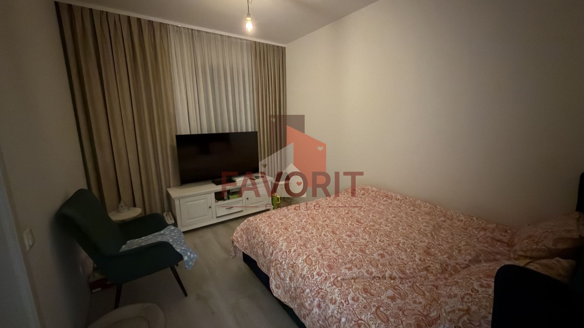 Decomandat. Cu gradina proprie. Mobilat si utilat - Poză 5