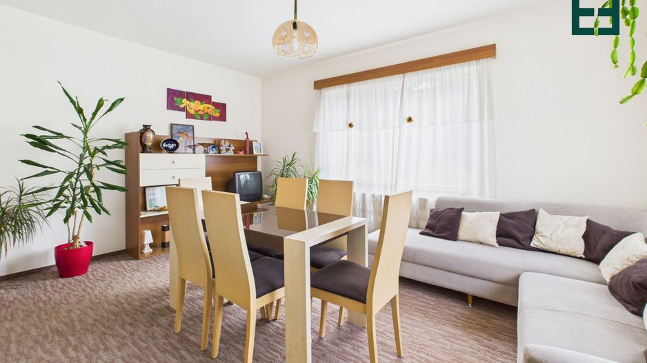 Casă tip Duplex cu 8 camere  - Zona Bujac - Arad - Poză 8