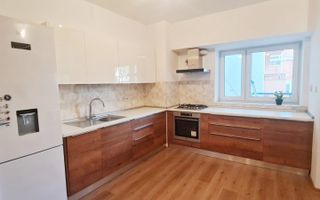 APARTAMENT COCHET DE 3 CAMERE LA INCHIRIERE LANGA HERASTRAU - Poză 2