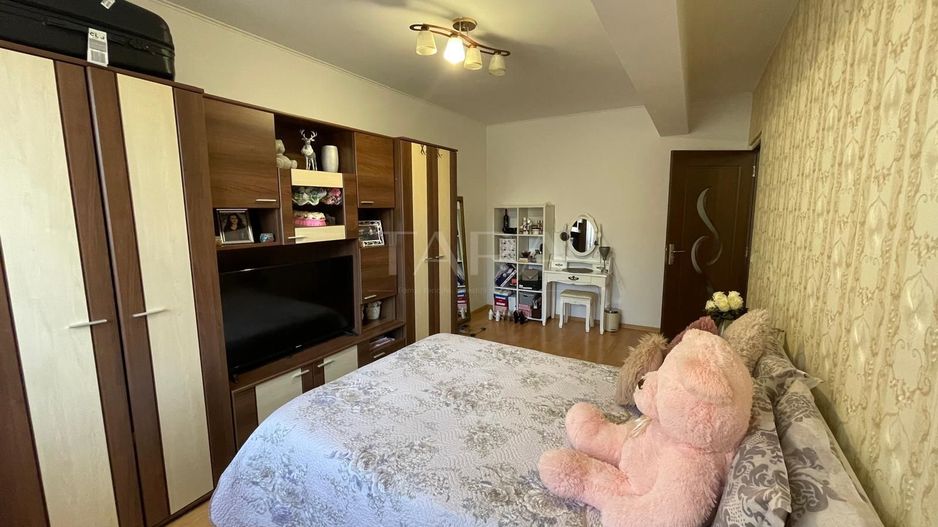 Apartament cu doua camere, zona Petrom. Confortabil si accesibil! - Poză 2