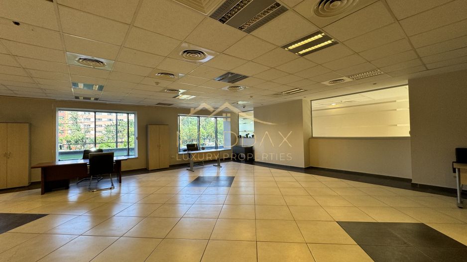 Spatiu comercial stradal *184mp* + curte *260mp* // Grozavesti - Poză 8