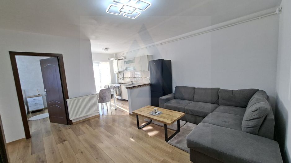Apartament modern 3 camere baie cu geam hol 2 balcoane in Arhitectilor - Poză 1