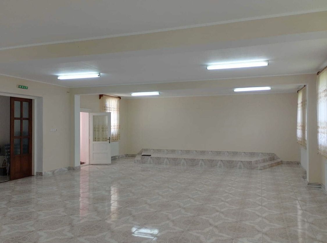 Vand casa in Acas judetul Satu Mare 136 mp si teren 710 mp - Poză 2