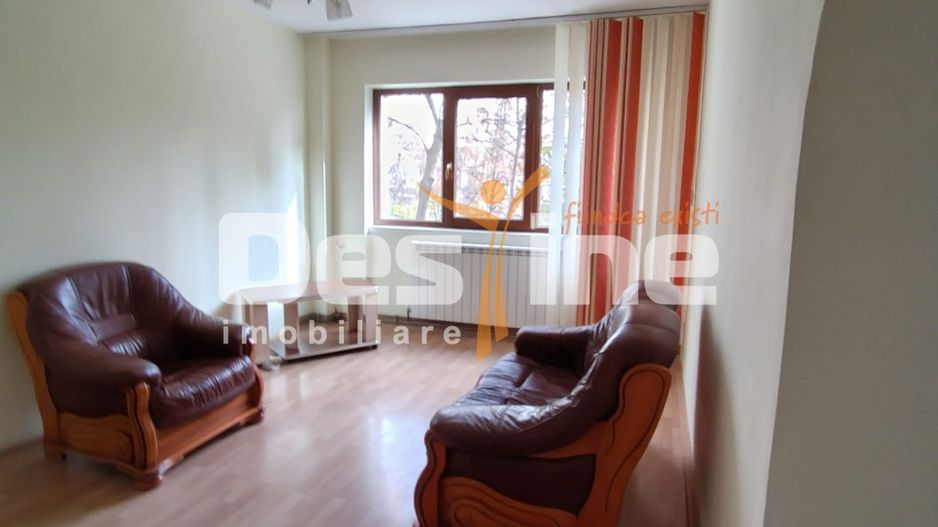 Apartament de vânzare, zona PODU ROȘ, 3 camere, semidecomandat, etaj 1 - Poză 3
