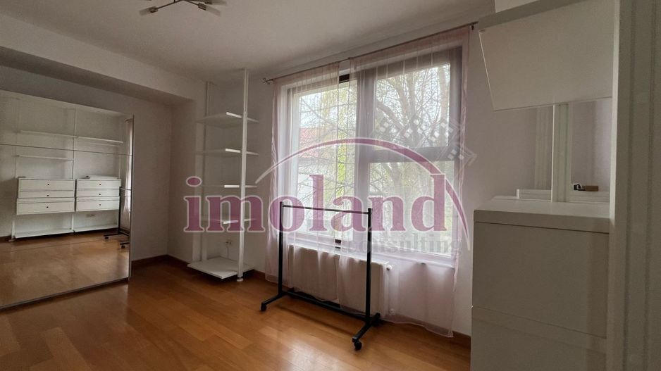 Inchiriere - vila - 5 camere | garaj | gradina proprie | Iancu Nicolae-Pipera - Poză 11