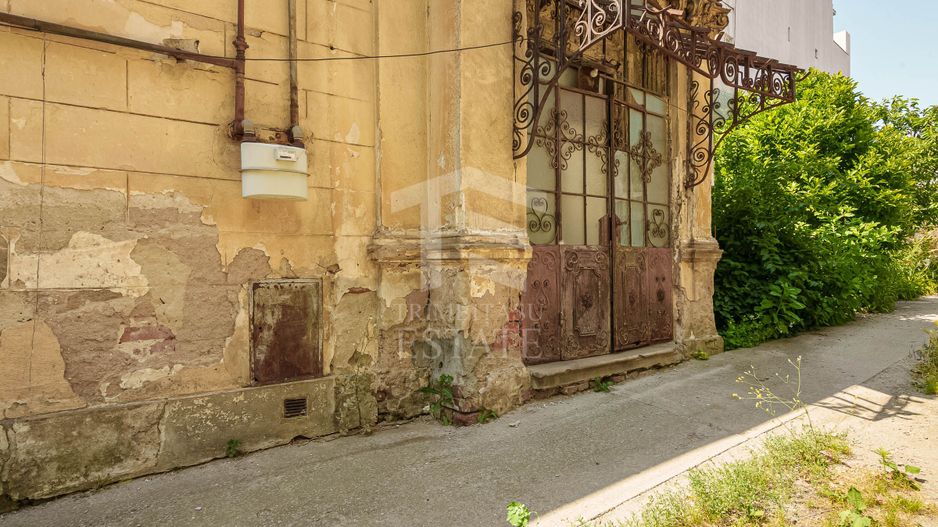Piata Victoriei Mihalache stradal Corp Casa monument curte comuna - Poză 15