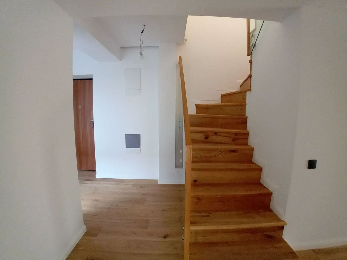 Apartament spatios 3 camere tip duplex I Zona Baneasa - Aerogarii - Poză 4