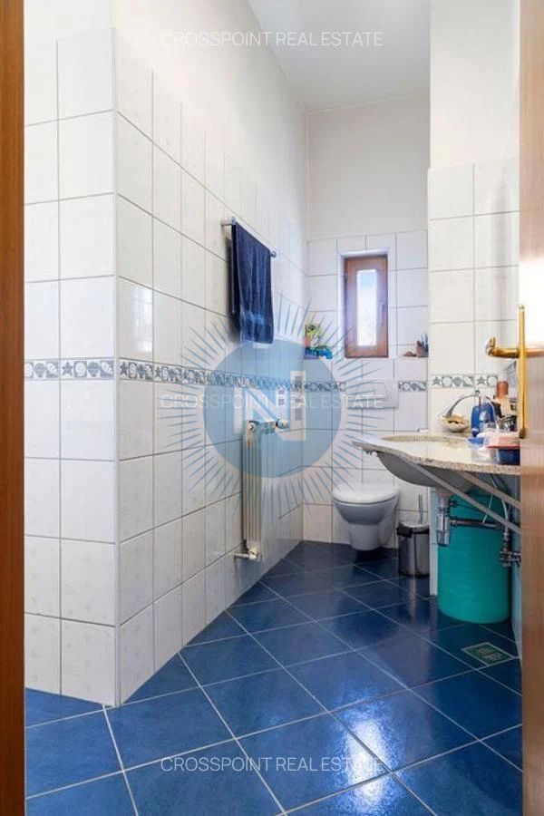 Apartament in vila Capitale plus Demisol - Poză 17
