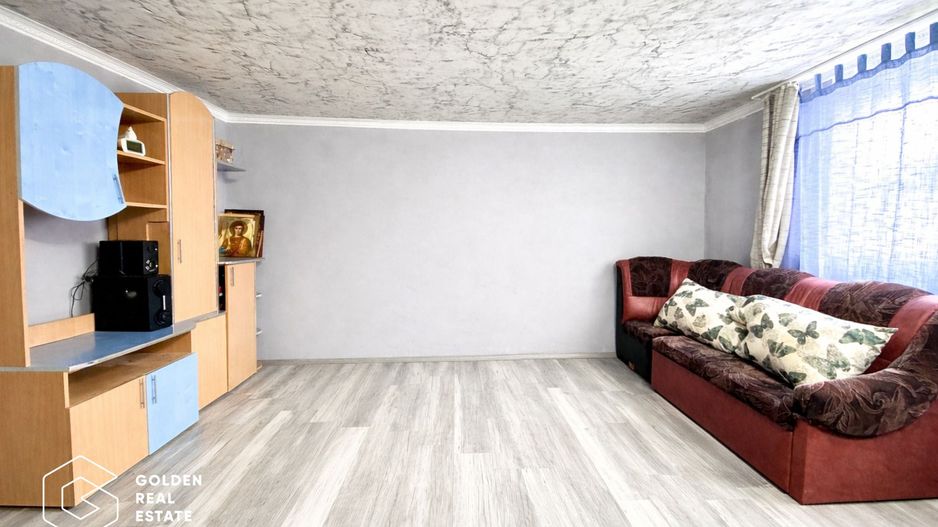 Casa cu 3 camere in Sinicolau Mic, teren 400 mp - Poză 2