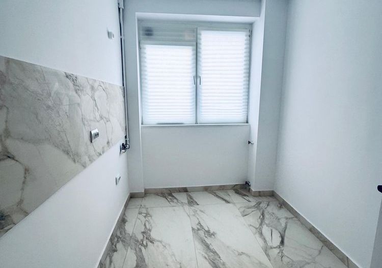 Apartament 3 camere zona Piata Minis - Titan - Poză 4