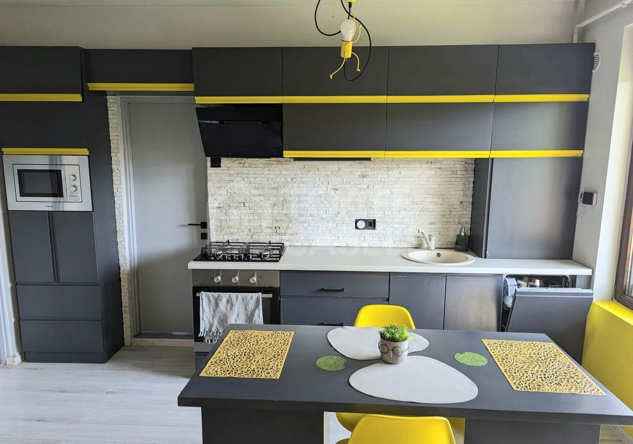 Apartament cu 3 camere, etajul 1, 2 locuri de parcare, Borhanci - Poză 1