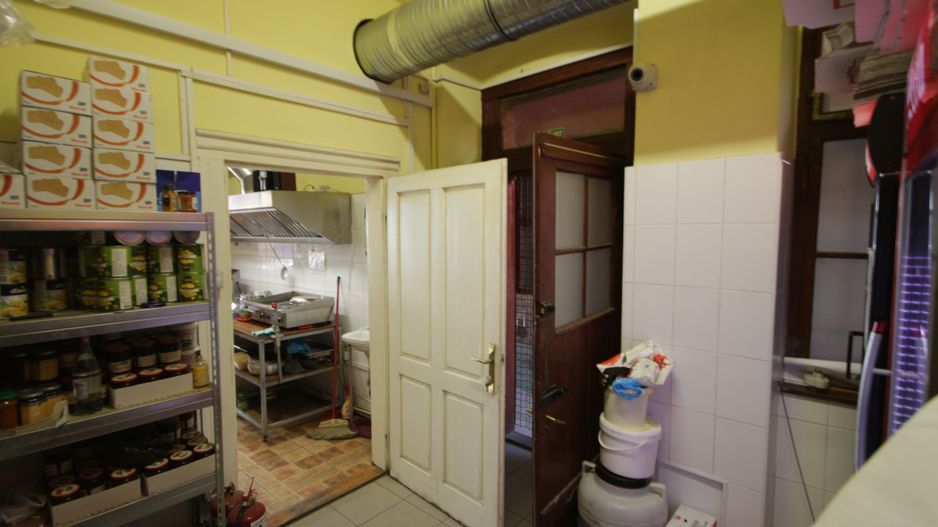 Casa cu apartamente si SAD -uri in zona Traian - Poză 22