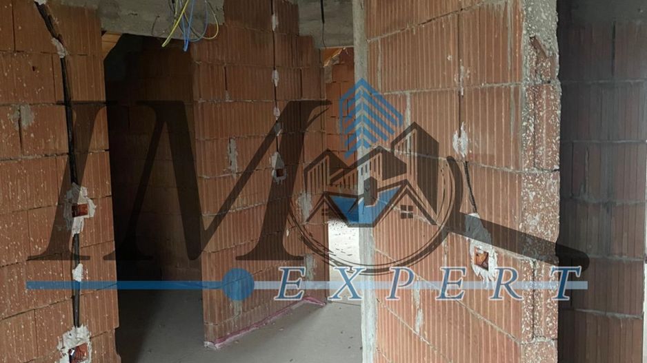 Casa de vanzare la rosu in Micesti - Poză 4