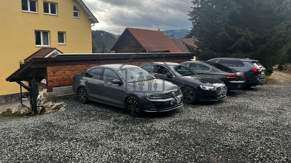 Casă de vacanța / Vilă în Păltiniș cu piscina acoperită și încălzită - Poză 19