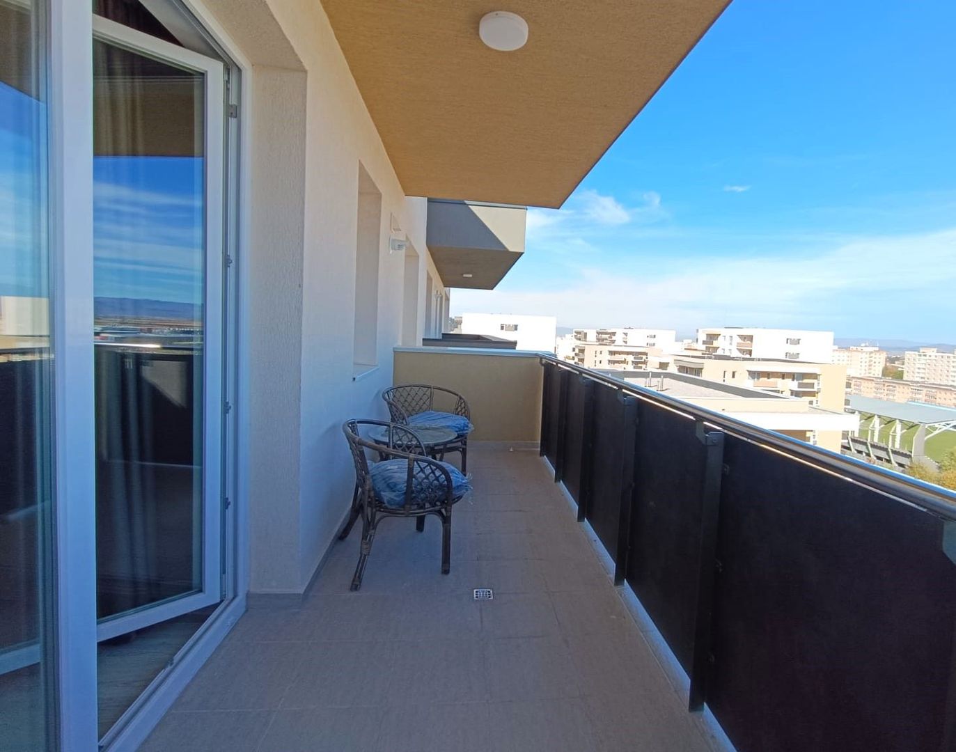 Apartament modern cu 2 camere și terasă generoasă Urban Plaza zona Carpaților - Poză 4