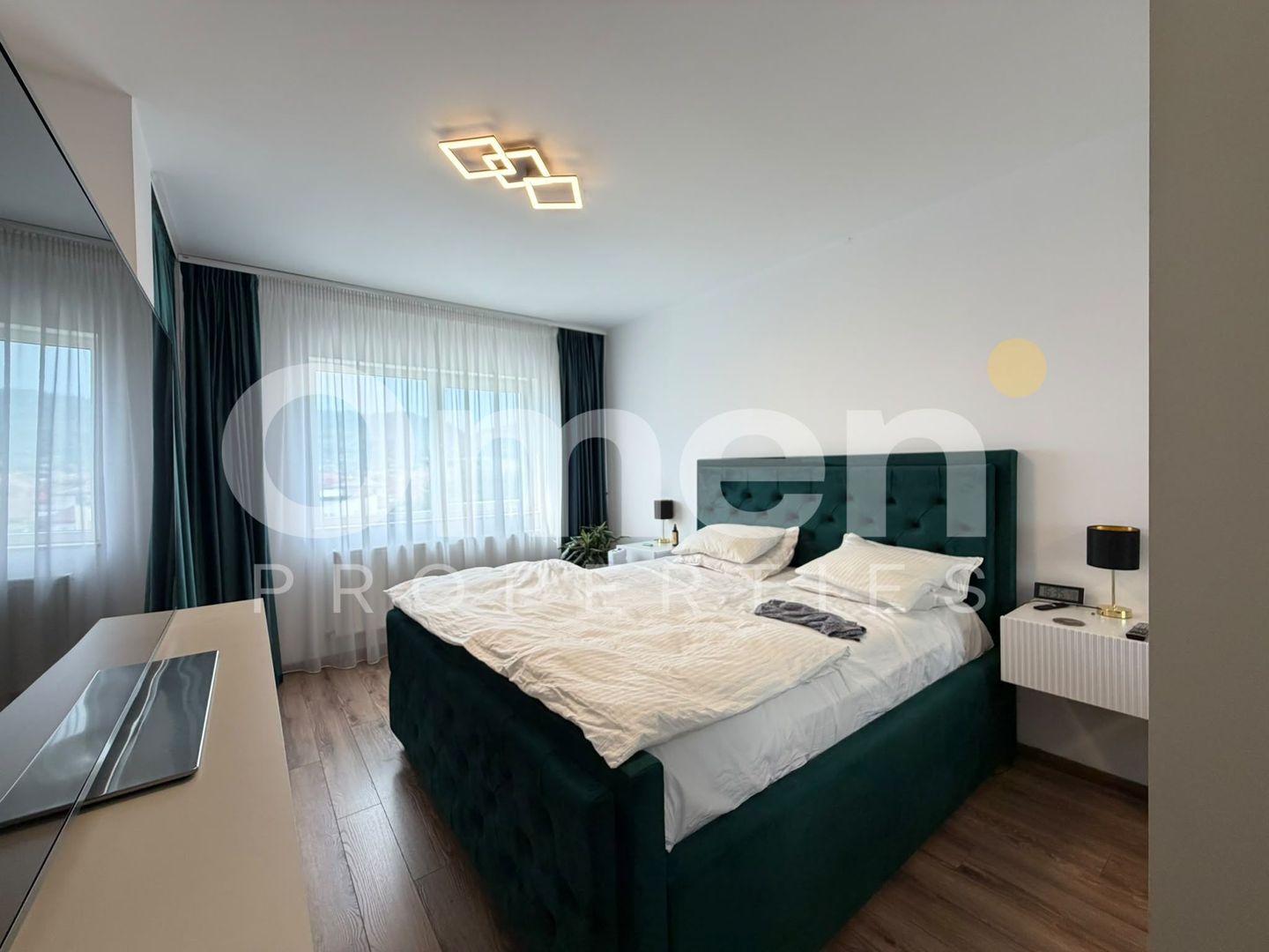 Apartament modern | parcare | bloc nou | priveliste superba | zona Ultracentrala - Poză 1