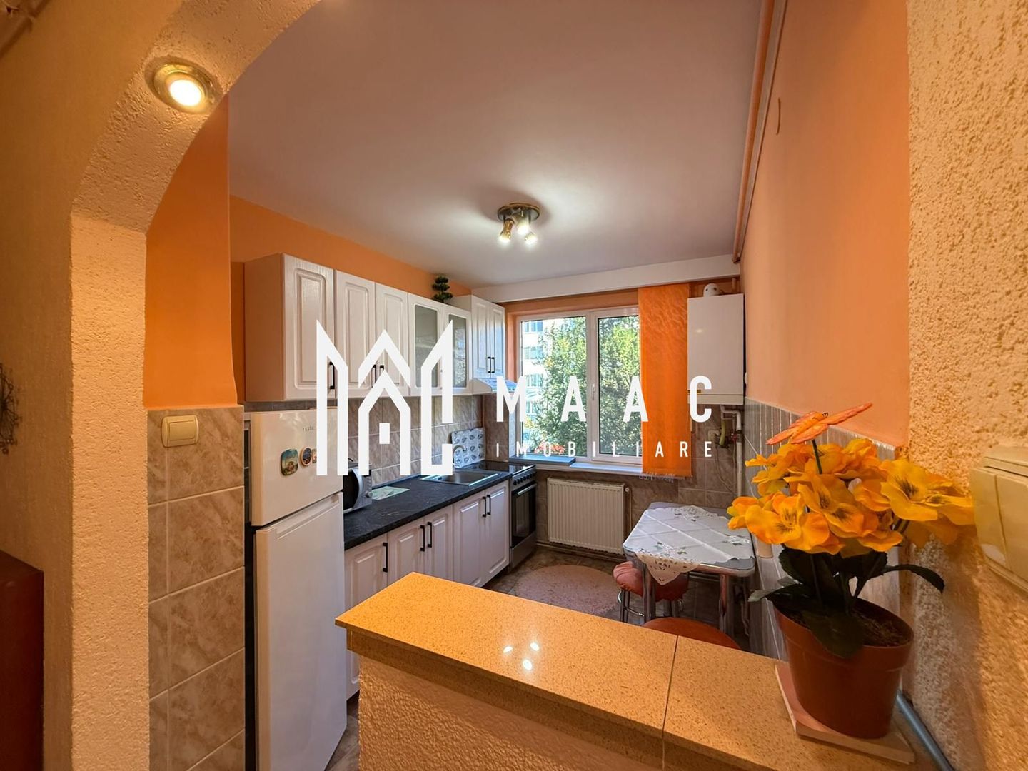 Apartament 2 camere | Etaj 1 | Balcon | Renovat | Central - Poză 16