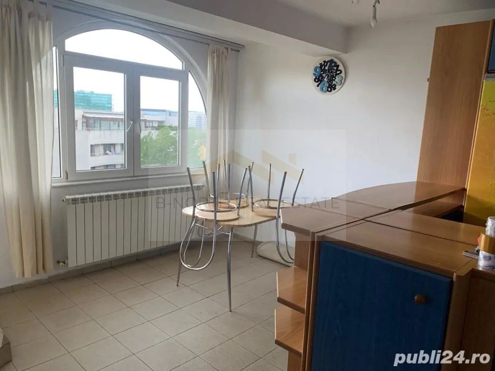 Apartament 4 camere de închiriat, decomandat, cu loc de parcare, ideal pentru fa - Poză 2