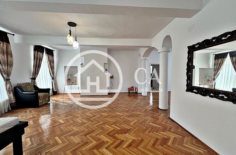 Casa de închiriat cu 11 camere în zona Gheorghe Doja, Oradea - Poză 7