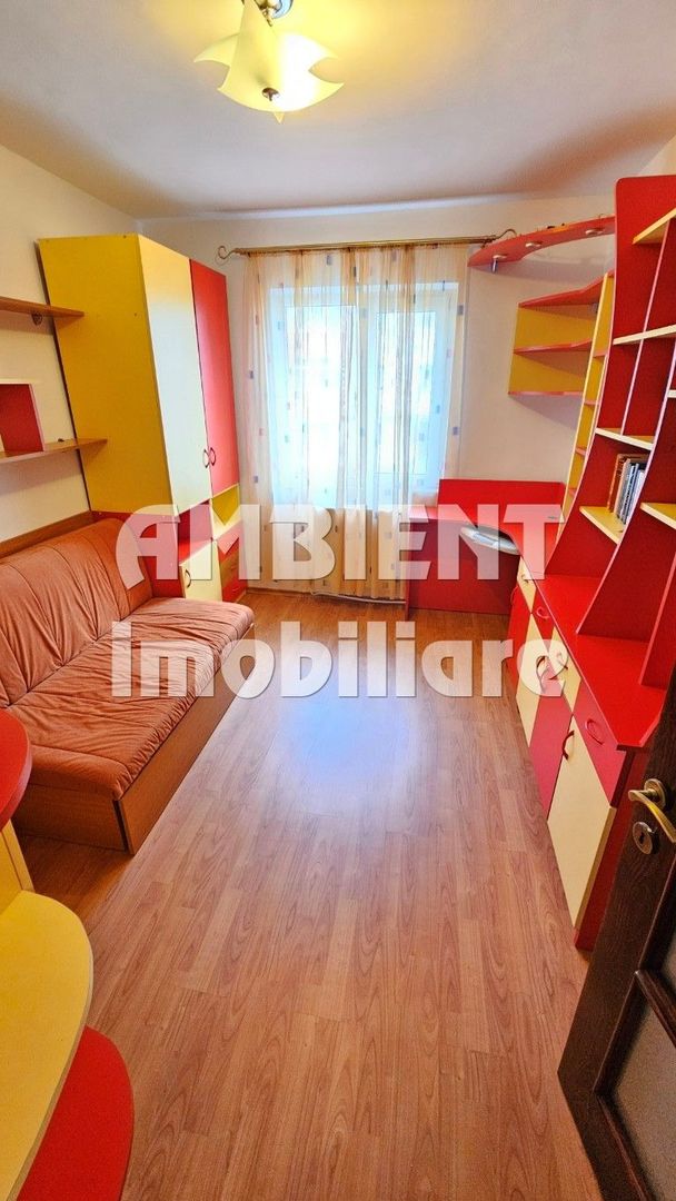 Apartament cu 3 camere, etaj 1, zona CENTRU; - Poză 7